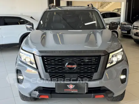 Frontier 2.3 16V PRO4X CABINE DUPLA 4X4 BI-TURBO DIESEL AUTO
