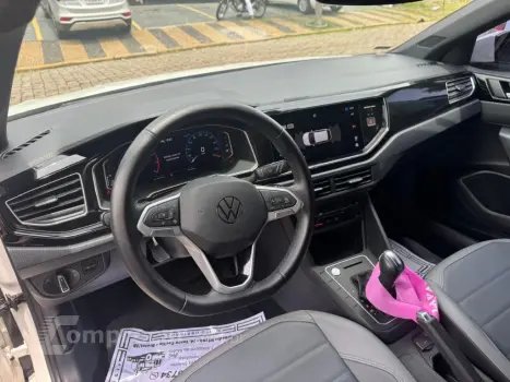 Nivus Highline 1.0 200 TSI Flex Aut.