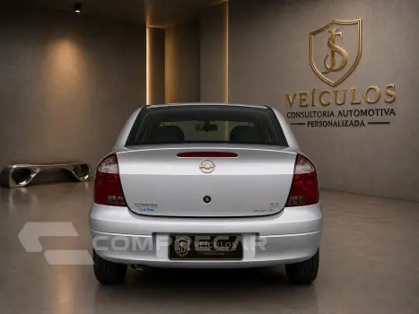 CORSA 1.4 MPFI Premium Sedan 8V