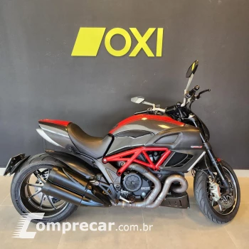 DIAVEL 1198 Carbon