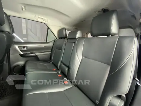 Hilux SW4 SRX 4x4 2.8 TDI 16V Dies. Aut.