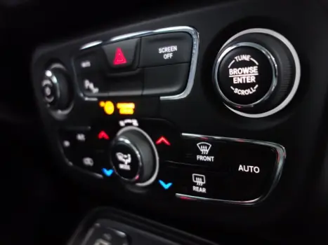 COMPASS - 2.0 16V LONGITUDE AUTOMÁTICO