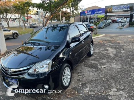 Toyota ETIOS 1.5 XLS 16V 4 portas