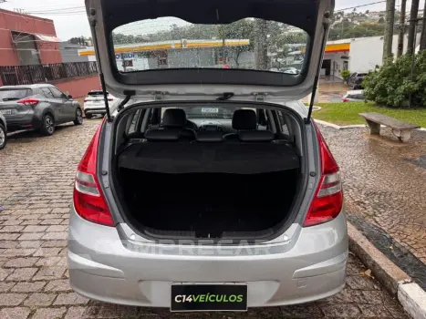 i30 2.0 16V 145cv 5p Mec.