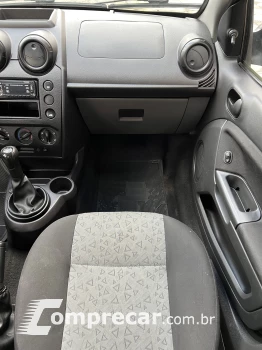 FIESTA 1.0 MPI First Sedan 8V