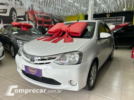 Toyota ETIOS 1.5 XLS Sedan 16V 4 portas
