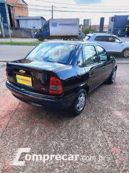 CLASSIC 1.0 MPFI Sedan 8V