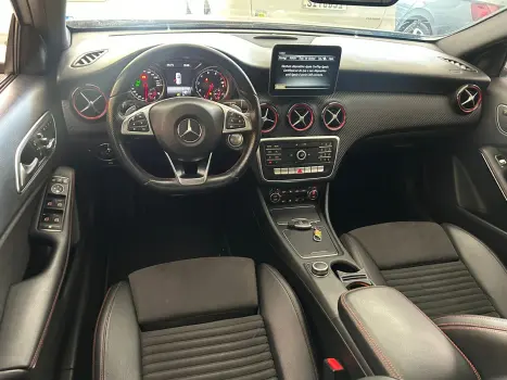 CLA-250 Sport 4MATIC 2.0 16V 211cv Aut.