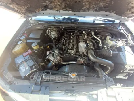 FRONTIER 2.5 S 4X4 CD Turbo EL