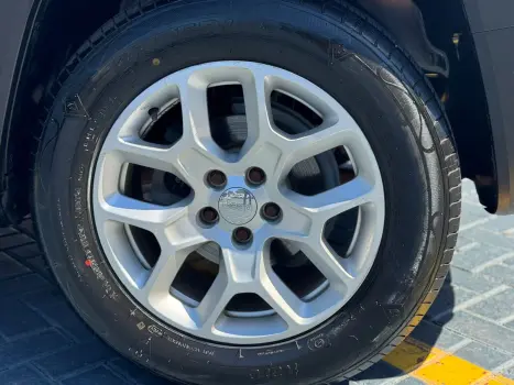 RENEGADE 1.8 16V Longitude