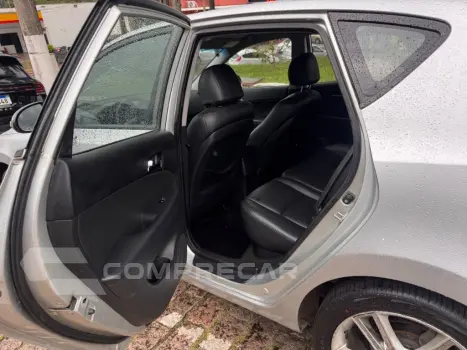 i30 2.0 16V 145cv 5p Mec.