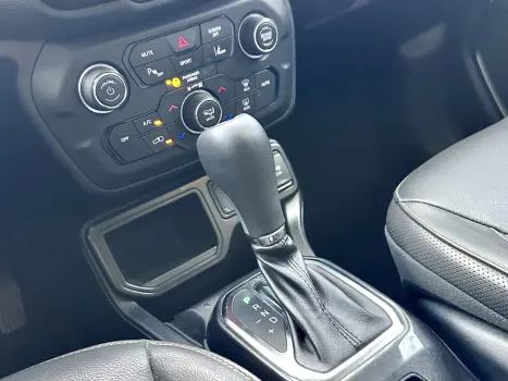 RENEGADE 1.3 T270 TURBO FLEX LONGITUDE AT6