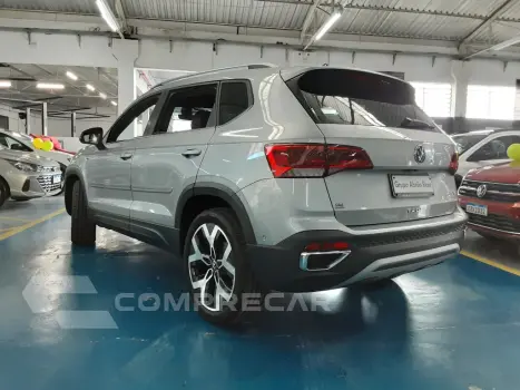 TAOS 1.4  250 TSI TOTAL FLEX HIGHLINE AUTOMÁTICO