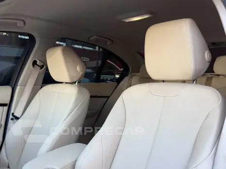 320i 2.0 SPORT GP 16V TURBO ACTIVE FLEX 4P AUTOMÁTICO