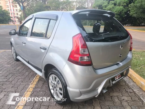 SANDERO - 1.6 EXPRESSION 8V 4P MANUAL