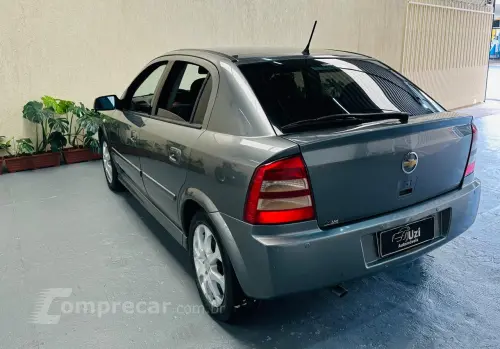 ASTRA 2.0 MPFI Advantage 8V