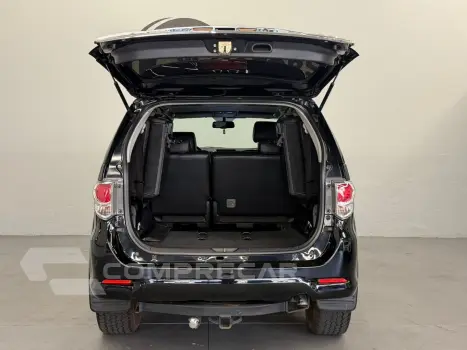 HILUX SW4 3.0 SRV 4X4 7 LUGARES 16V TURBO INTERCOOLER DIESEL