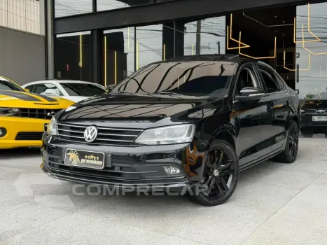 Volkswagen JETTA 2.0 TSI HIGHLINE 211CV GASOLINA 4P TIPTRONIC 4 portas