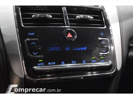 YARIS SEDAN - 1.5 16V SEDAN XS CONNECT MULTIDRIVE