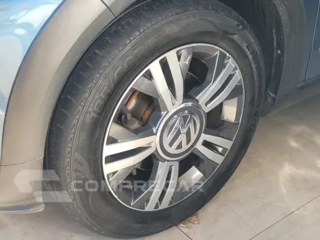 up! cross 1.0 TSI Total Flex 12V 5p
