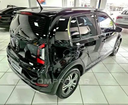 up! cross 1.0 TSI Total Flex 12V 5p