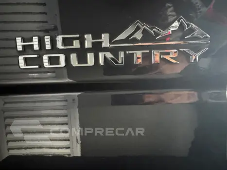 SILVERADO 5.3 V8 GASOLINA 1500 HIGH COUNTRY 4X4 AUTOMÁTICO
