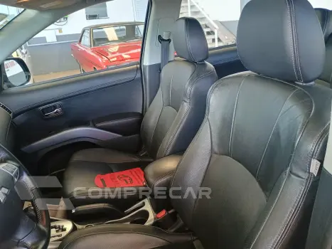 OUTLANDER 3.0 4X4 V6 24V