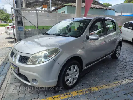 Renault SANDERO 1.6 PRIVILEGE 16V 4 portas