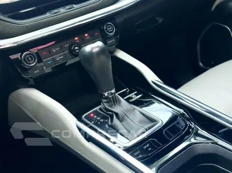 COMMANDER 1.3 T270 TURBO FLEX OVERLAND AT6