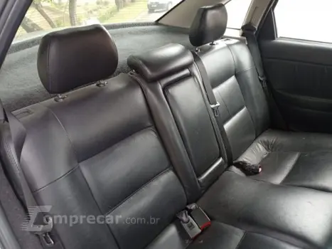VECTRA SEDAN - 2.2 MPFI CD 16V 4P AUTOMÁTICO
