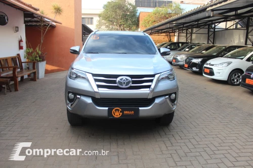 Hilux SW4 2.8 4P SRX 4X4 7 LUGARES TURBO DIESEL AUTOMÁTICO