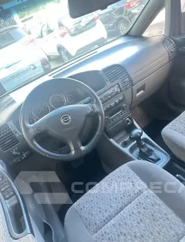 Zafira 2.0 4P FLEX ELEGANCE AUTOMÁTICO