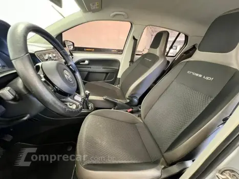 UP! CROSS 1.0 TSI TOTAL FLEX MEC. 4P