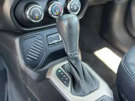 RENEGADE 1.8 16V Sport