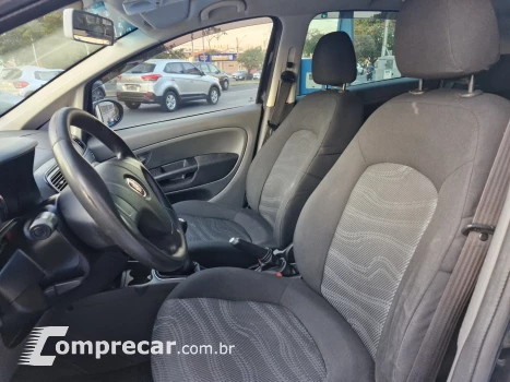 PUNTO 1.4 ELX 8V FLEX 4P MANUAL