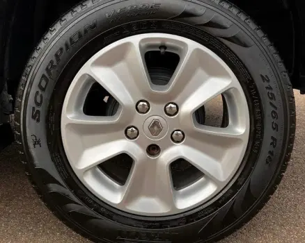 DUSTER 20 D 4X2A