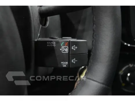 SANDERO - 1.0 12V SCE EXPRESSION 4P MANUAL