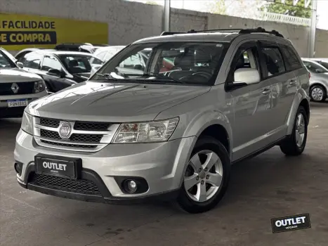 Fiat FREEMONT 2.4 PRECISION 16V GASOLINA 4P AUTOMÁTICO 4 portas