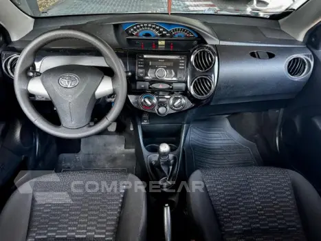 ETIOS HATCH - 1.5 XS 16V 4P MANUAL