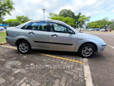FOCUS HATCH - 2.0 GHIA 16V 4P MANUAL