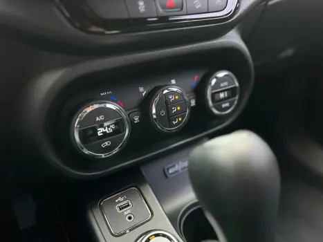 TORO 2.0 16V TURBO DIESEL ULTRA 4WD AT9