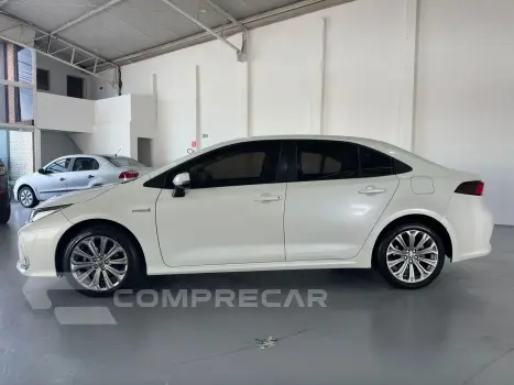 COROLLA 1.8 VVT-I Hybrid Altis