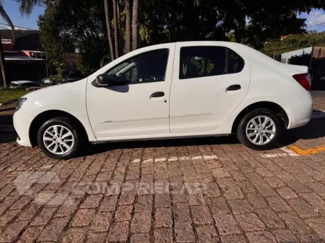 Renault LOGAN Authentique Hi-Flex 1.0 16V 4p 4 portas