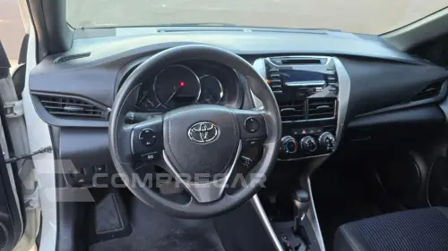 YARIS 1.3 16V XL