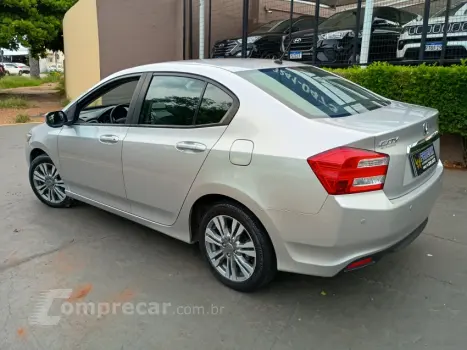 CITY 1.5 LX Sedan 16V