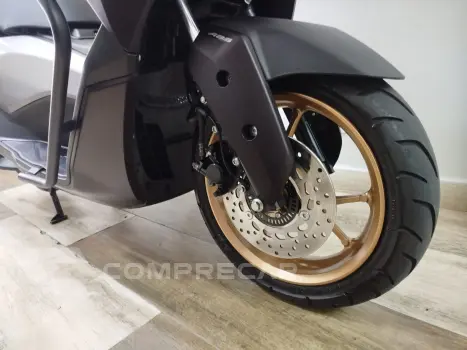 NMAX 160 CONNECTED ABS