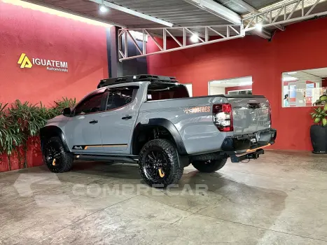 L200 TRITON 2.4 16V TURBO DIESEL SPORT SAVANA SERTÔES CD 4P