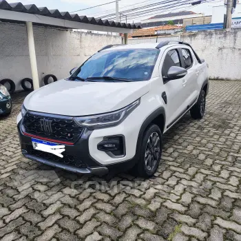 Fiat STRADA 1.0 Turbo 200 Ultra CD 4 portas