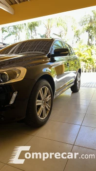 XC60 2.0 T5 Kinetic