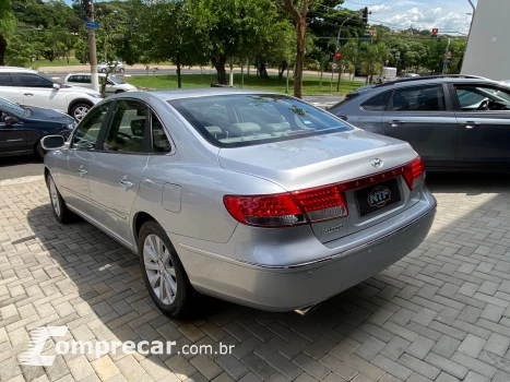 AZERA 3.0 MPFI GLS V6 24V